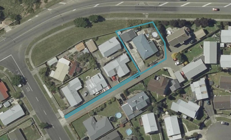 9 Peter Hall Drive, Kelvin Grove, Palmerston North - Carousel 1