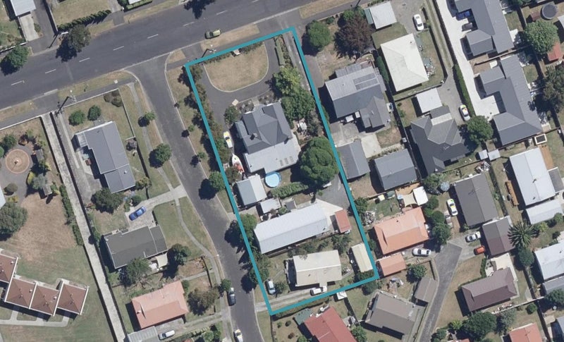 1 Rigter Place, Enderley, Hamilton - Carousel 1
