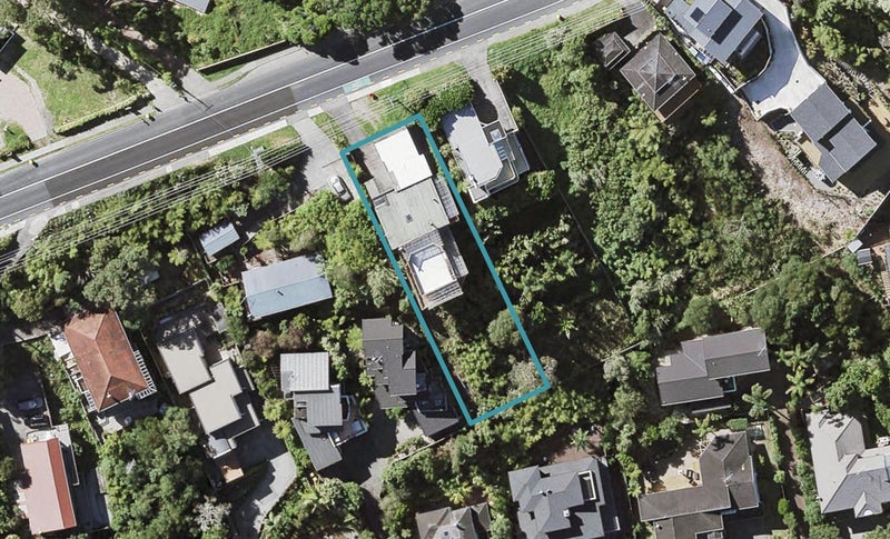 176 Browns Bay Road, Murrays Bay, Auckland - Carousel 1