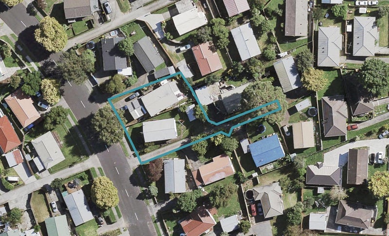 2/15 Nearco Street, Randwick Park, Auckland - Carousel 1