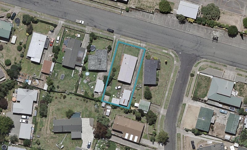 12 Svenson Road, Waipukurau, Waipukurau - Carousel 1