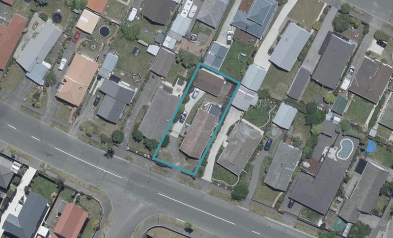 138 Queenspark Drive, Parklands, Christchurch - Carousel 1