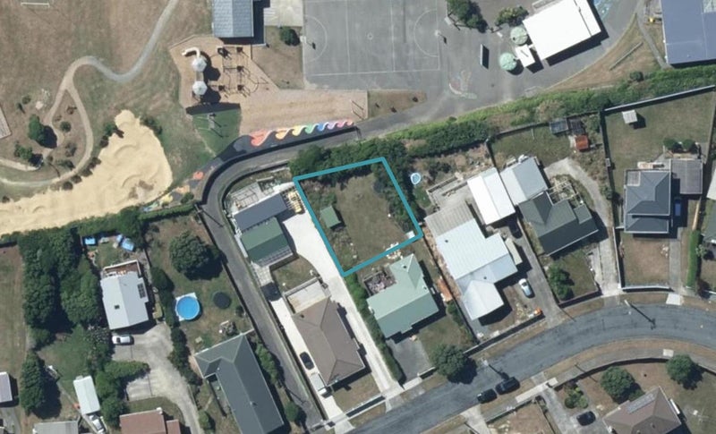 18A Opapa Street, Titahi Bay, Porirua - Carousel 1