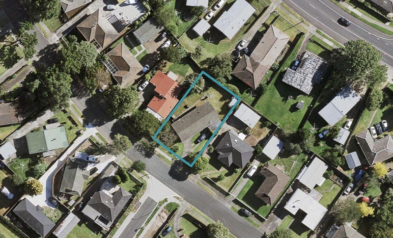 14 Leaver Place, Weymouth, Auckland - Carousel 1
