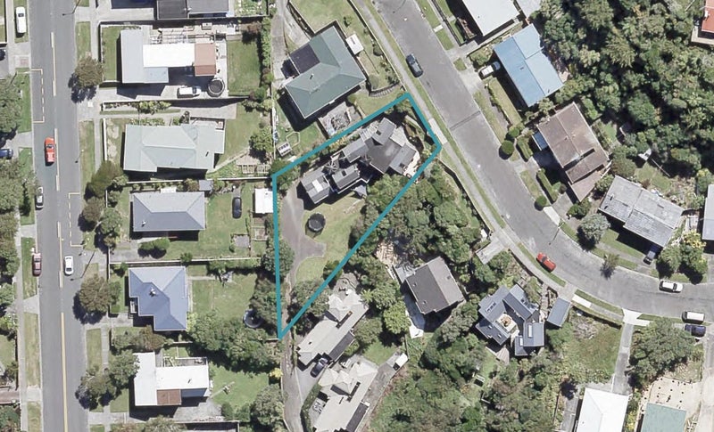25 Laburnum Grove, Maungaraki, Lower Hutt - Carousel 1