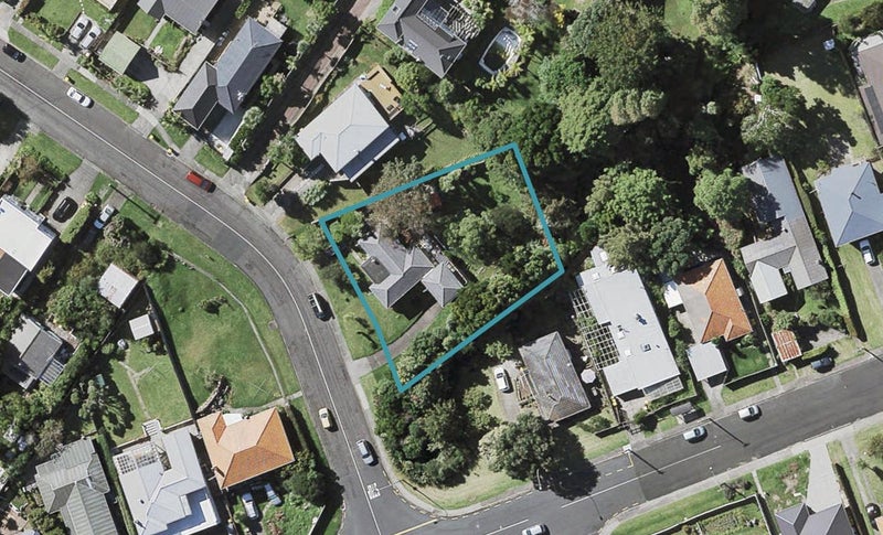 22 Coronation Street, Belmont, Auckland - Carousel 1