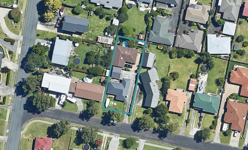 8A Ngahere Street, Otumoetai, Tauranga - Carousel 1
