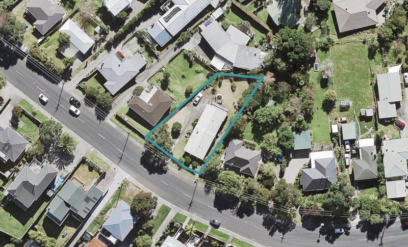 111B Rangatira Road, Beach Haven, Auckland - Carousel 1