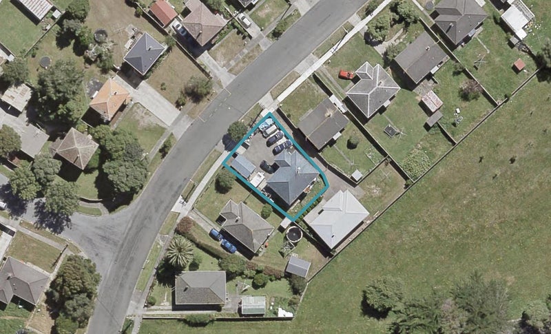 120 Reynolds Street, Taita, Lower Hutt - Carousel 1