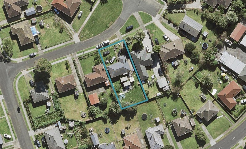 7 Electra Place, Mangere, Auckland - Carousel 1