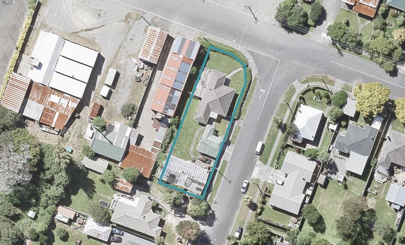 31 Burden Avenue, Wainuiomata, Lower Hutt - Carousel 1