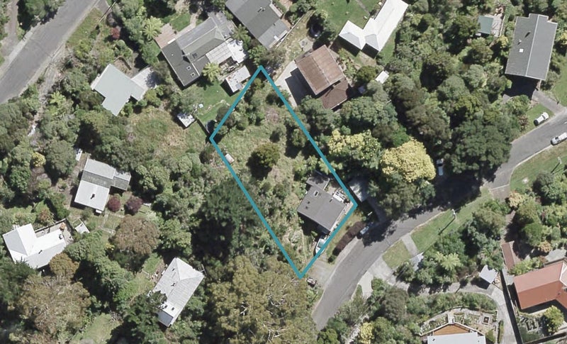 8 Winchester Avenue, Pinehaven, Upper Hutt - Carousel 1