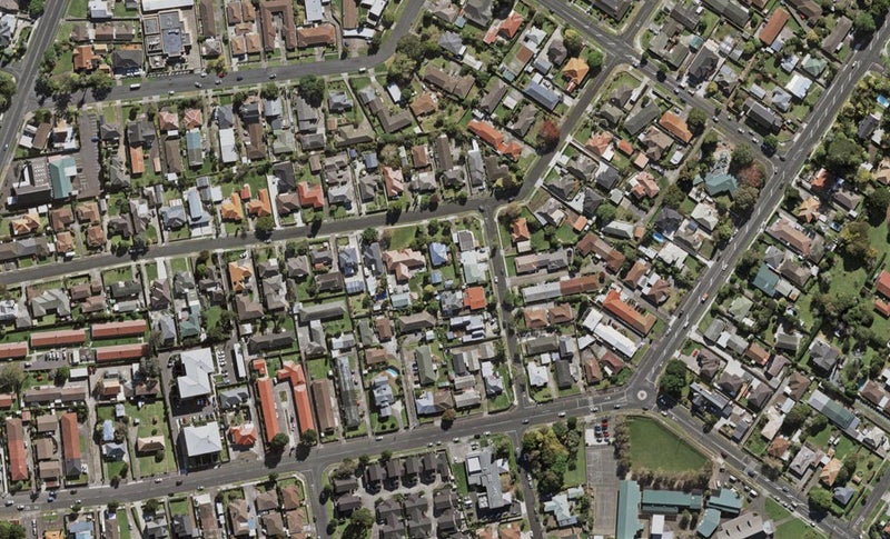 35 Glen Avenue, Papatoetoe, Auckland - Carousel 1