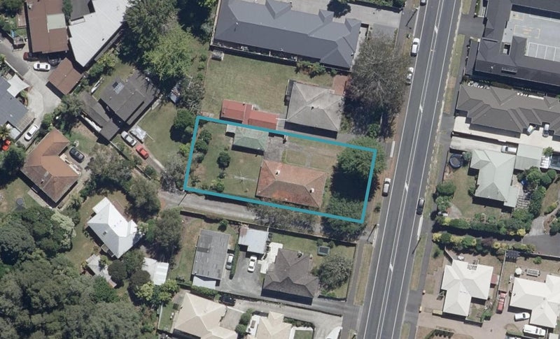 11 Brooklyn Road, Claudelands, Hamilton - Carousel 1