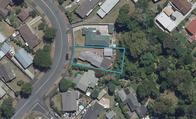 56 Garden Heights Avenue, Glenview, Hamilton - Carousel 1