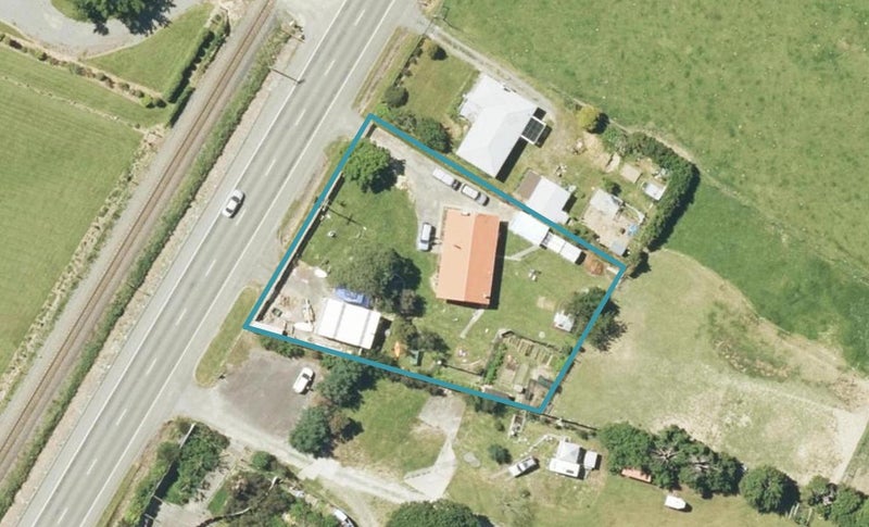 739 State Highway 1, Koromiko - Carousel 1