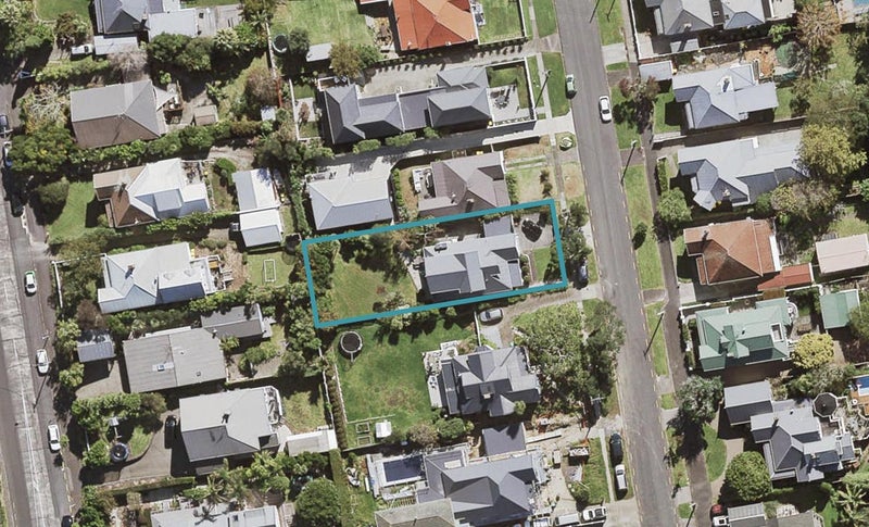 40 Richmond Avenue, Northcote Point, Auckland - Carousel 1