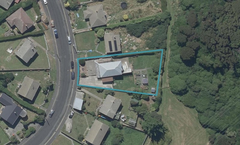 27 Mooltan Street, Halfway Bush, Dunedin - Carousel 1