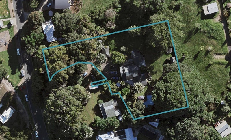 74 Wharf Road, Ostend, Waiheke Island - Carousel 1