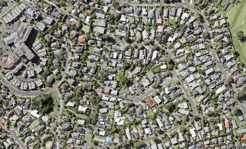 1 Glenview Place, GLENDOWIE - Carousel 1