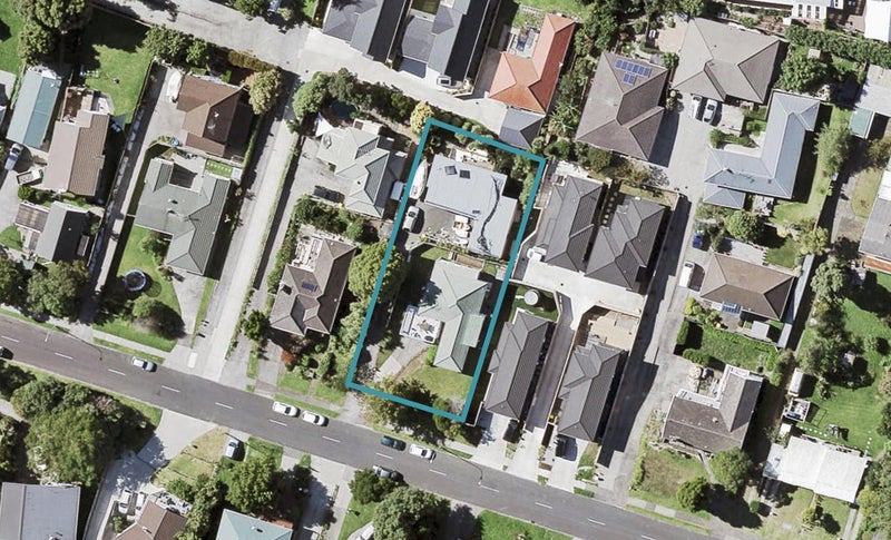 2/37 Gibraltar Street, Howick, Auckland - Carousel 1