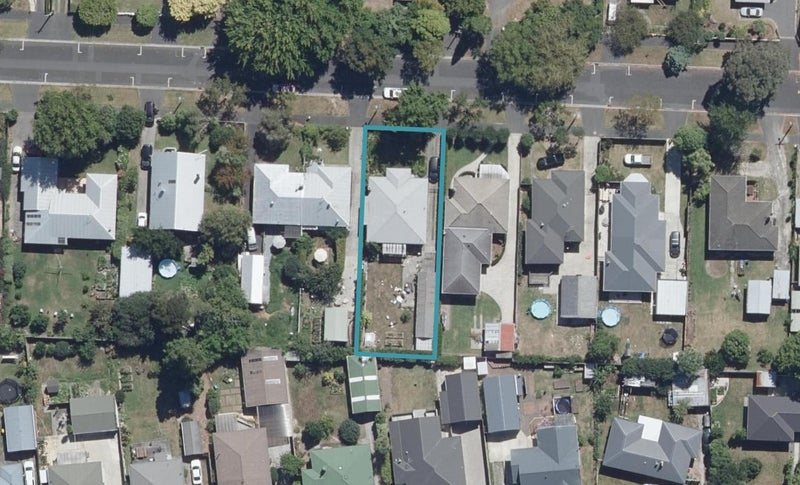 12 Young Street, Claudelands, Hamilton - Carousel 1