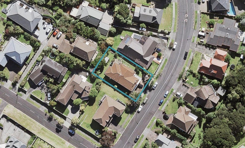 223 Chelsea View Drive, Chatswood, Auckland - Carousel 1