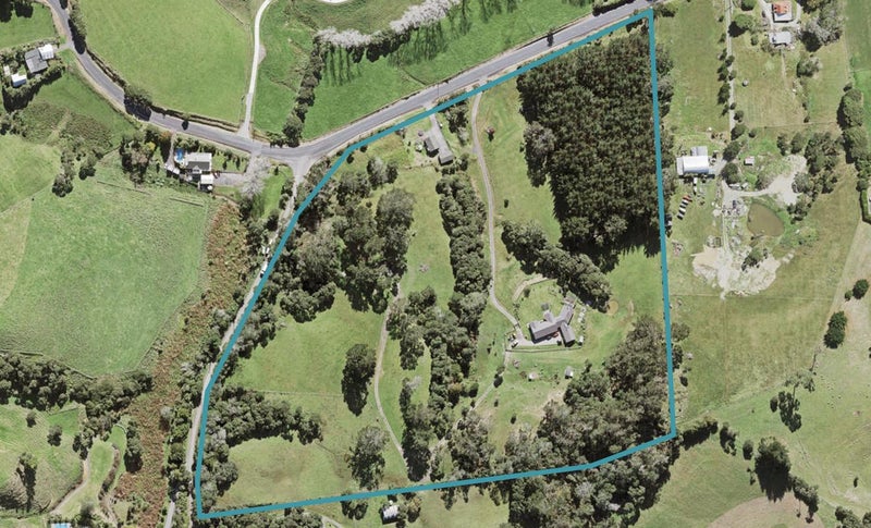 331 Foster Road, Kumeu - Carousel 1