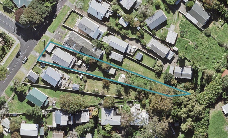 19 Brandon Road, Glen Eden, Auckland - Carousel 1