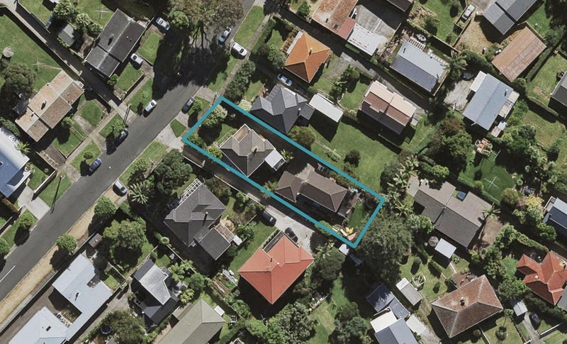 63A Paihia Road, One Tree Hill, Auckland - Carousel 1