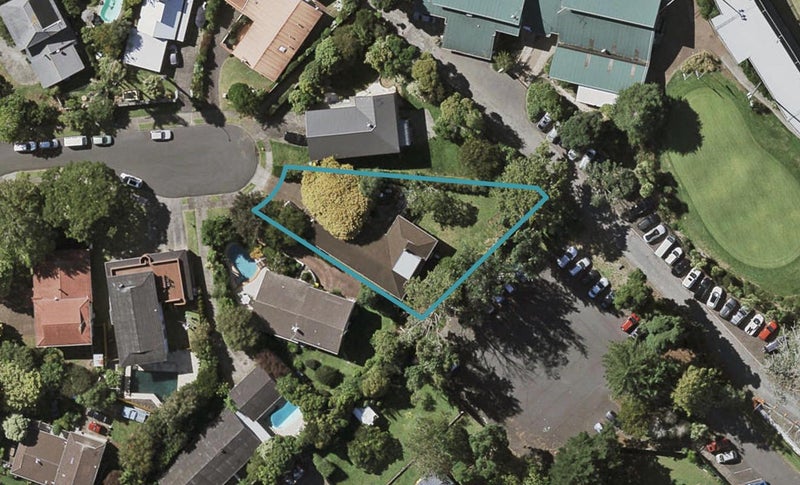 9 Jessmae Place, Hillcrest, Auckland - Carousel 1