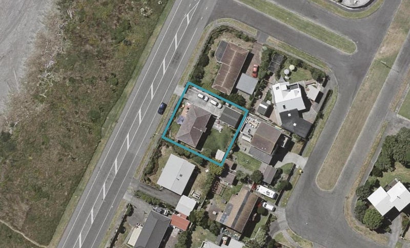118 Marine Parade, Otaki Beach, Otaki - Carousel 1