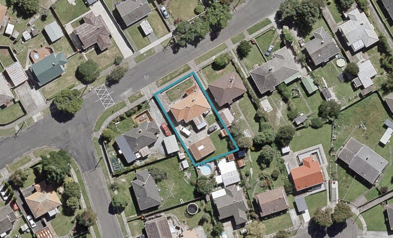 18 Churton Crescent, Taita, Lower Hutt - Carousel 1