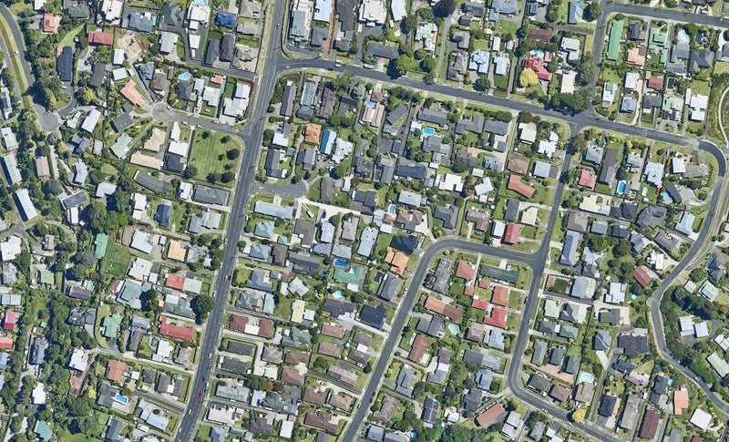 10 Longwood Lane, Otumoetai, Tauranga - Carousel 1