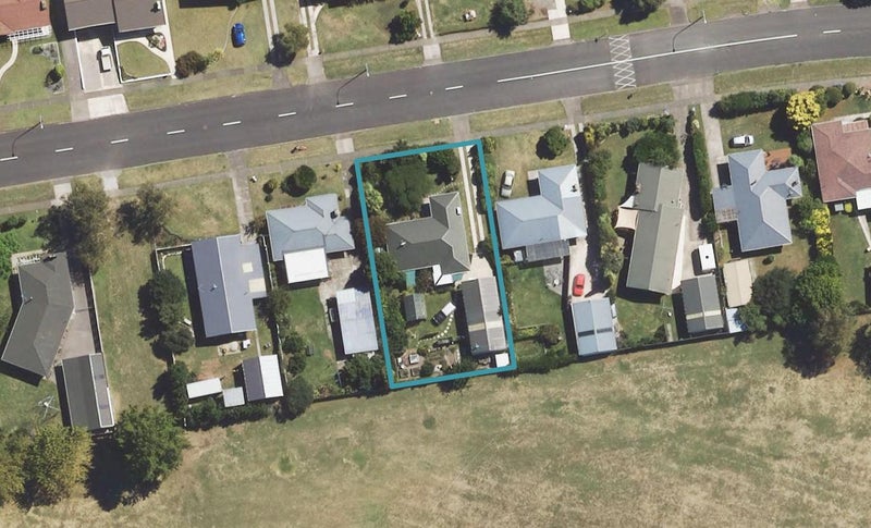 1016 Aberdeen Road, Te Hapara, Gisborne - Carousel 1
