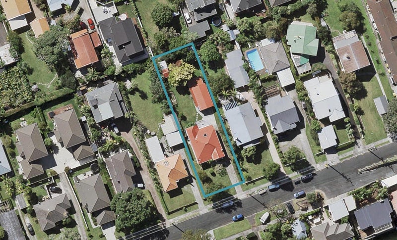 64 Ngataringa Road, Devonport, Auckland - Carousel 1