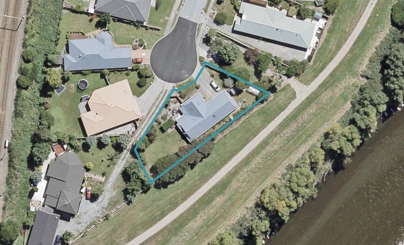 25 Mary Huse Grove, Manor Park, Lower Hutt - Carousel 1