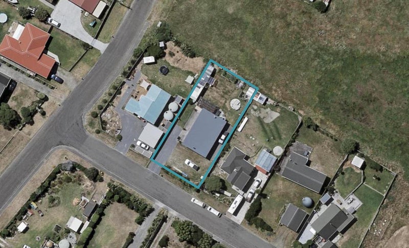 4 Brendan Drive, Te Horo Beach - Carousel 1