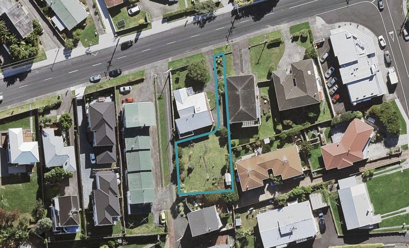 85A Pupuke Road, Northcote, Auckland - Carousel 1