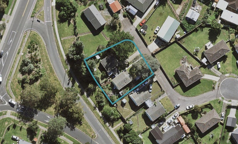 12 Pito Place, Māngere, Auckland - Carousel 1