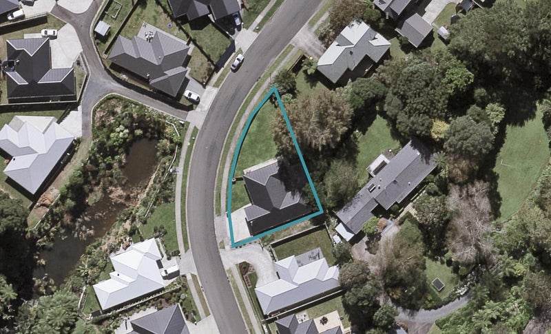 15 Cyrus Street, Whalers Gate, New Plymouth - Carousel 1