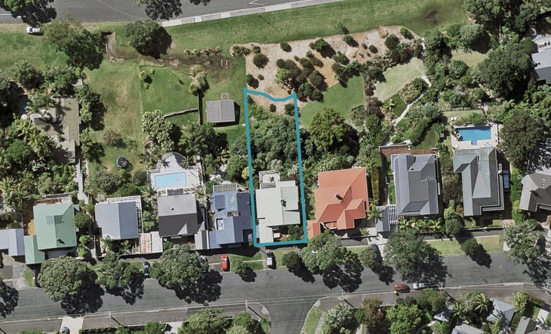 36 Waterview Road, Stanley Point, Auckland - Carousel 1