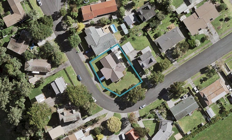 7 Lorelei Place, Opaheke, Papakura - Carousel 1