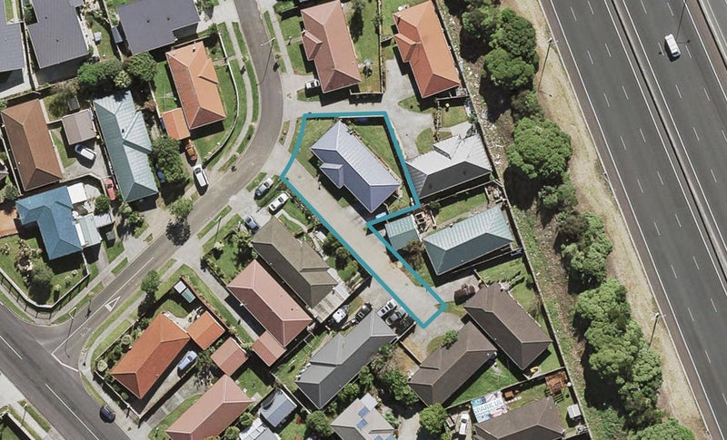 15 Umu Place, Mangere, Auckland - Carousel 1