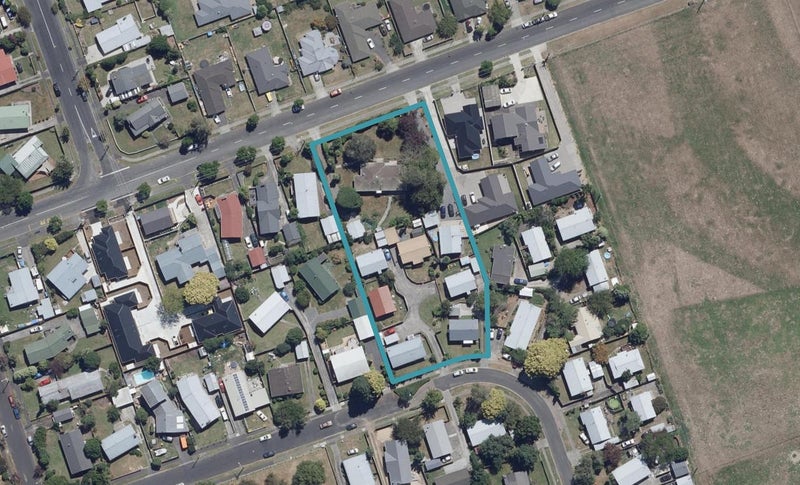 1B Reeves Close, Fairview Downs, Hamilton - Carousel 1
