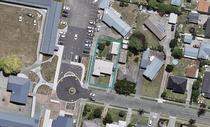 12 Dick Place, Onekawa, Napier - Carousel 1