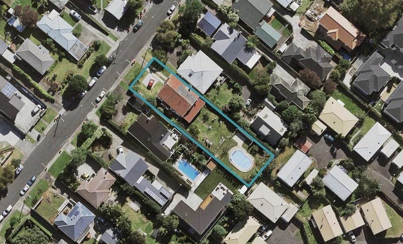 18 Aliford Avenue, One Tree Hill, Auckland - Carousel 1
