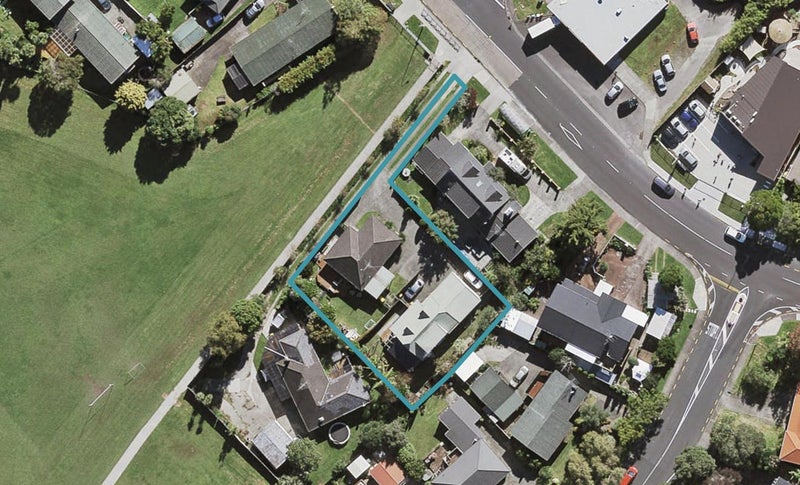 2/52 Eban Avenue, Hillcrest, Auckland - Carousel 1