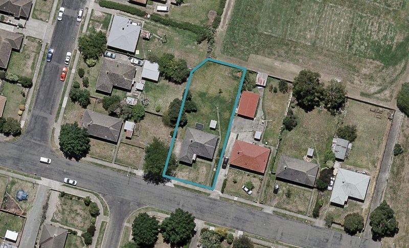 8 McCarthy Terrace, Waipukurau, Waipukurau - Carousel 1