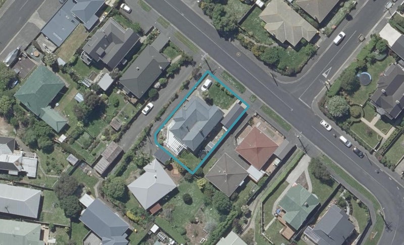 84 Tomahawk Road, Andersons Bay, Dunedin - Carousel 1
